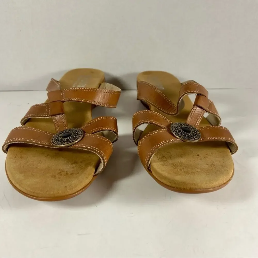 Munro‎ American Sandals Leather Wedge Medallion Brown 8.5